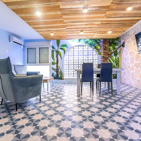 Apartamentos Nirvana Y Averno Águilas Екстериор снимка